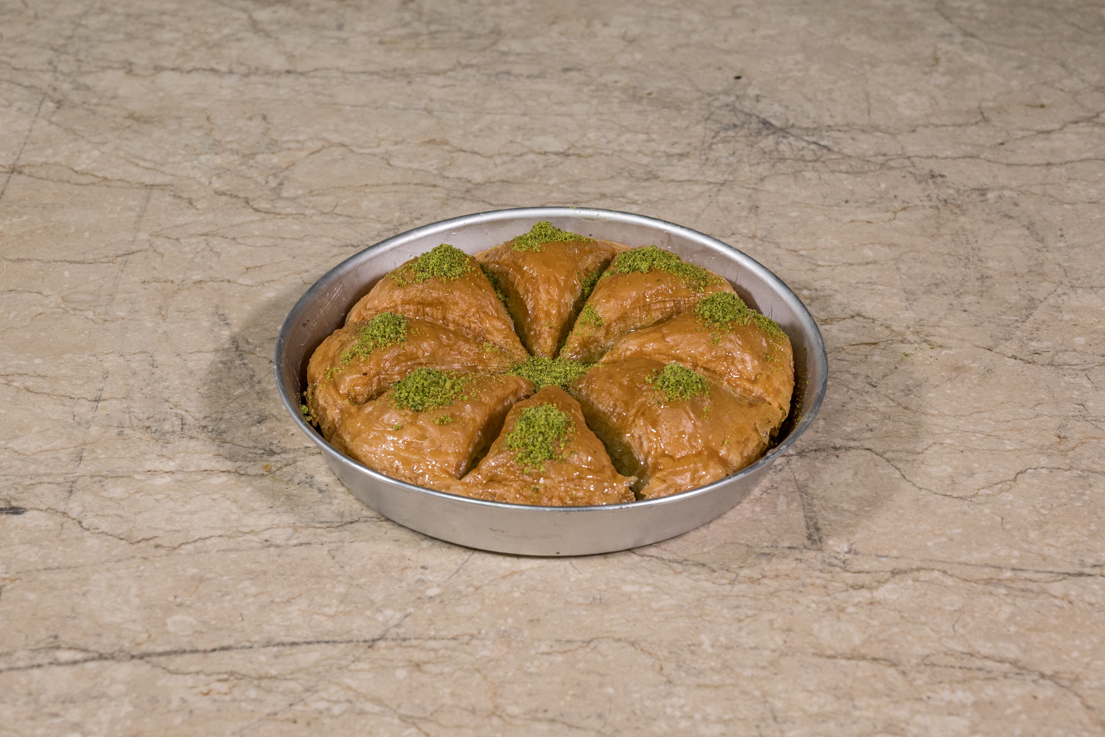 Pistachio Baklava 8 Pieces